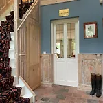 Lovely Warm Country Villa *