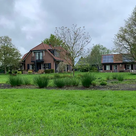 Lovely Warm Country * Breukeleveen