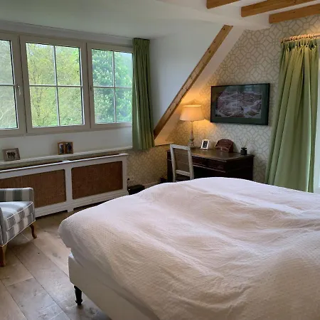 Lovely Warm Country Villa