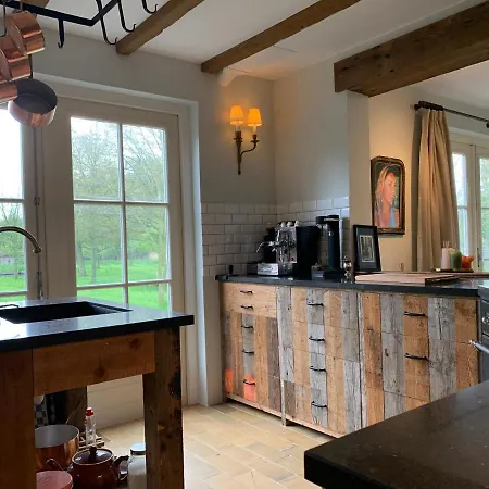 Lovely Warm Country Villa *