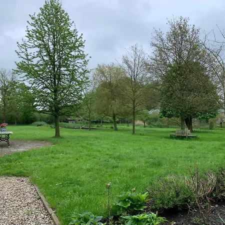 Willa Lovely Warm Country