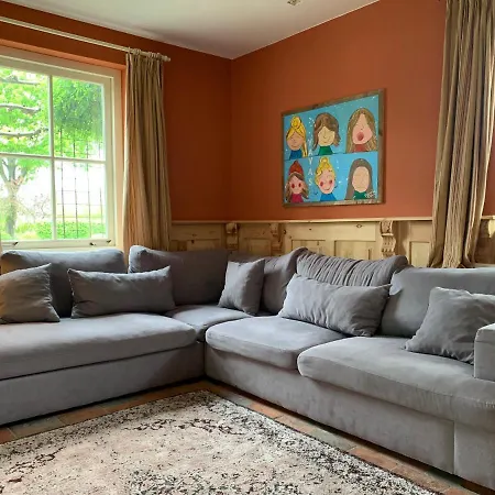 Lovely Warm Country * Breukeleveen