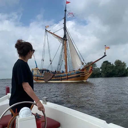 Lovely Warm Country Villa Breukeleveen