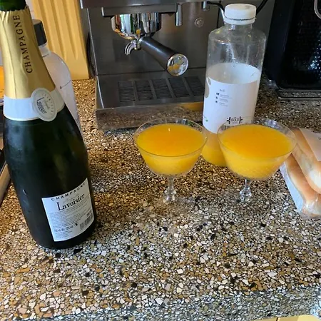 Lovely Warm Country * Breukeleveen