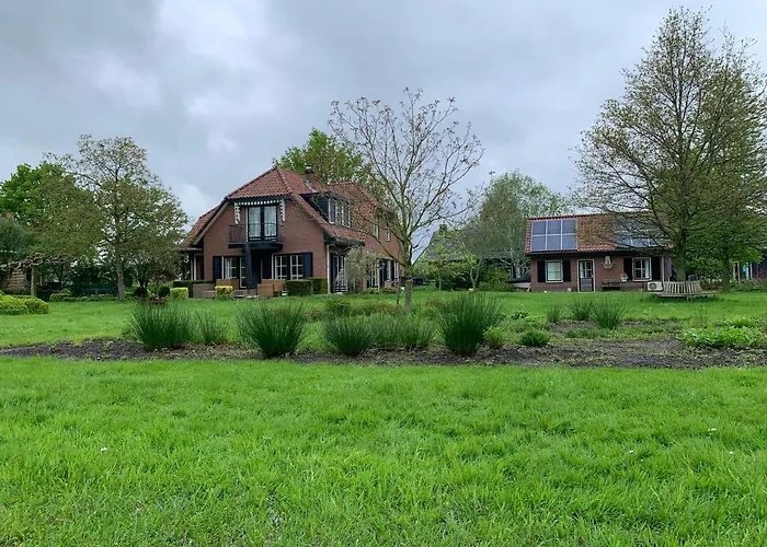 Lovely Warm Country * Breukeleveen