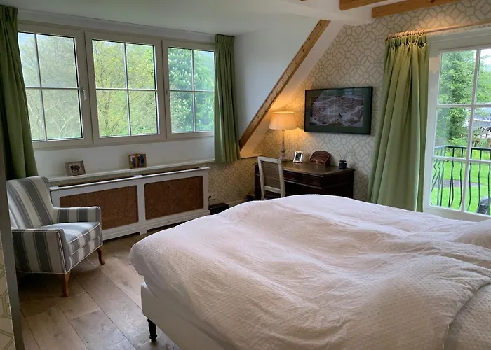 Lovely Warm Country Villa