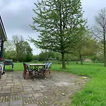 Villa Lovely Warm Country Breukeleveen