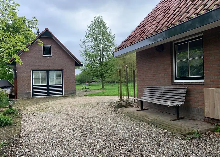 Lovely Warm Country Breukeleveen