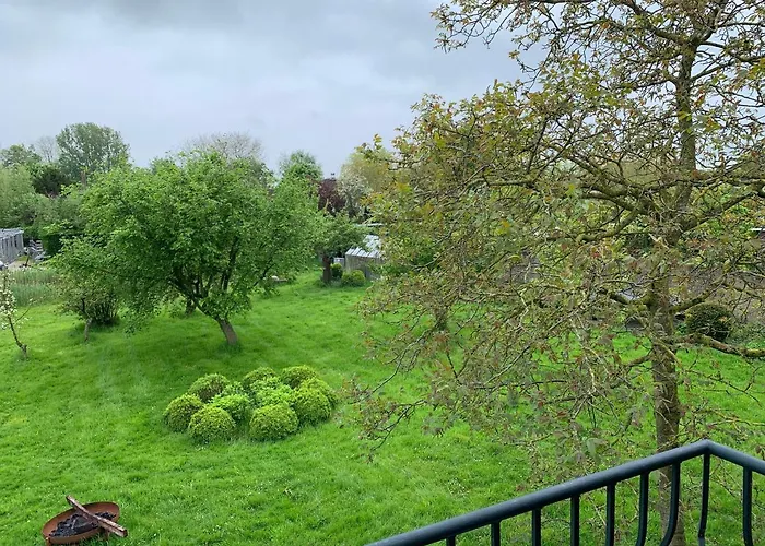 Lovely Warm Country Breukeleveen