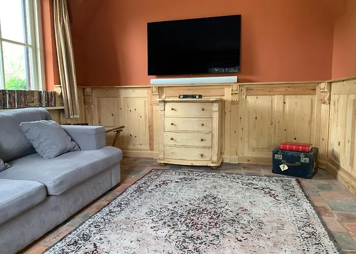 Lovely Warm Country *