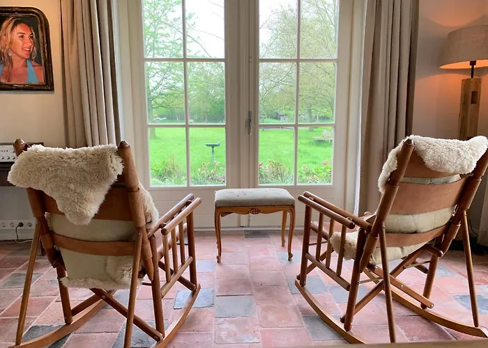 فيلة Lovely Warm Country *